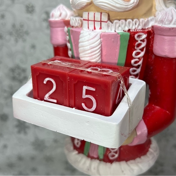 Sweet Treat Bakery Cupcake Soldier Nutcracker Countdown To Christmas Calendar - Picture 10 of 12